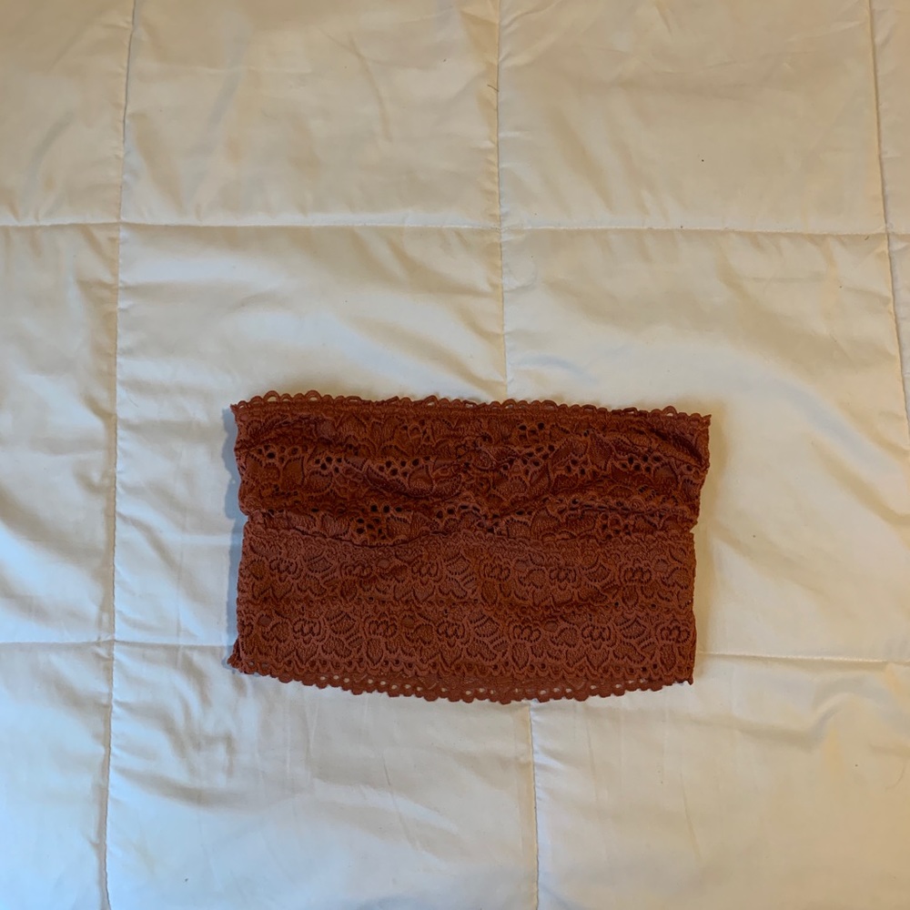 Size Large Crop Top/ Bralette. SUPER CUTE ❤️